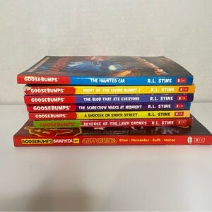 Goosebumps by R.L. Stine Book Collection Lot of 6 Books & 1 Graphic Novel